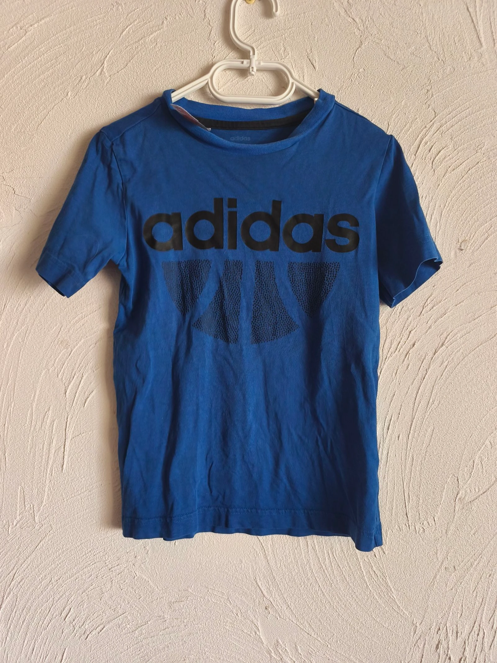 T-shirt adidas
